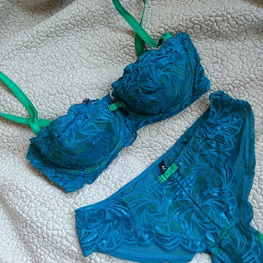 Adore Me Rachel 30dd/s hipster set